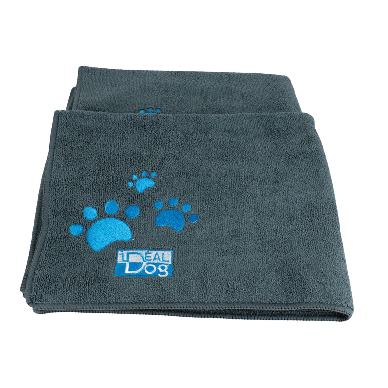 Pack of 2 absorbent microfiber towels for dogs and cats