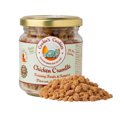 Dehydrated chicken crumble for dogs and cats